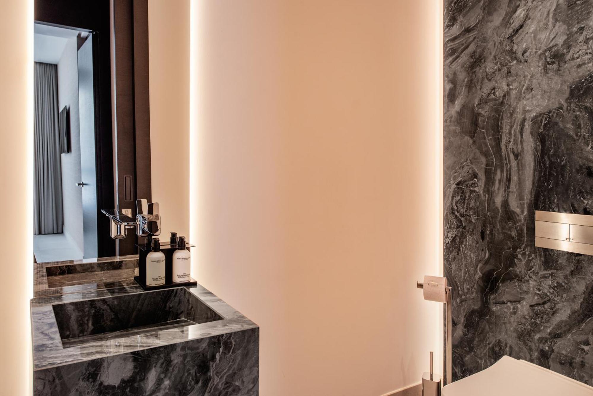 Exceptional 3 Bedroom Duplex Penthouse In Epic